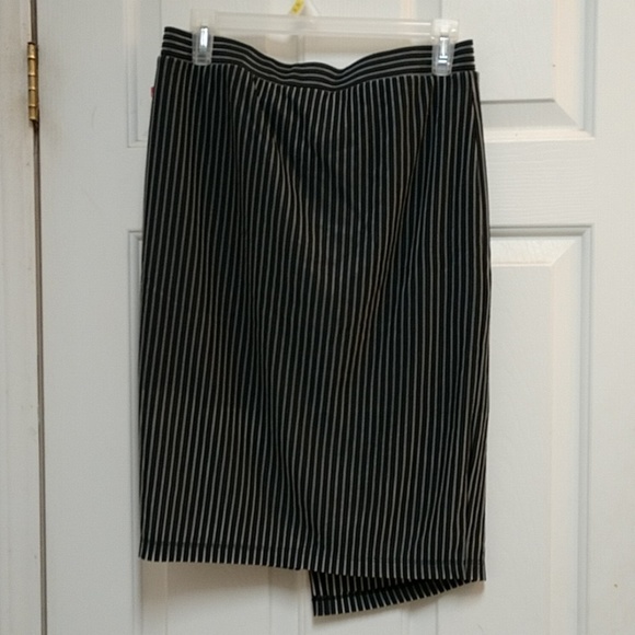 NWT Attention Faux Wrap Skirt Elastic Waist Business Office Medium - Picture 7 of 9